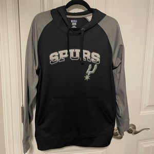 Mens San Antonio Spurs hooded sweatshirt. Great condition!!